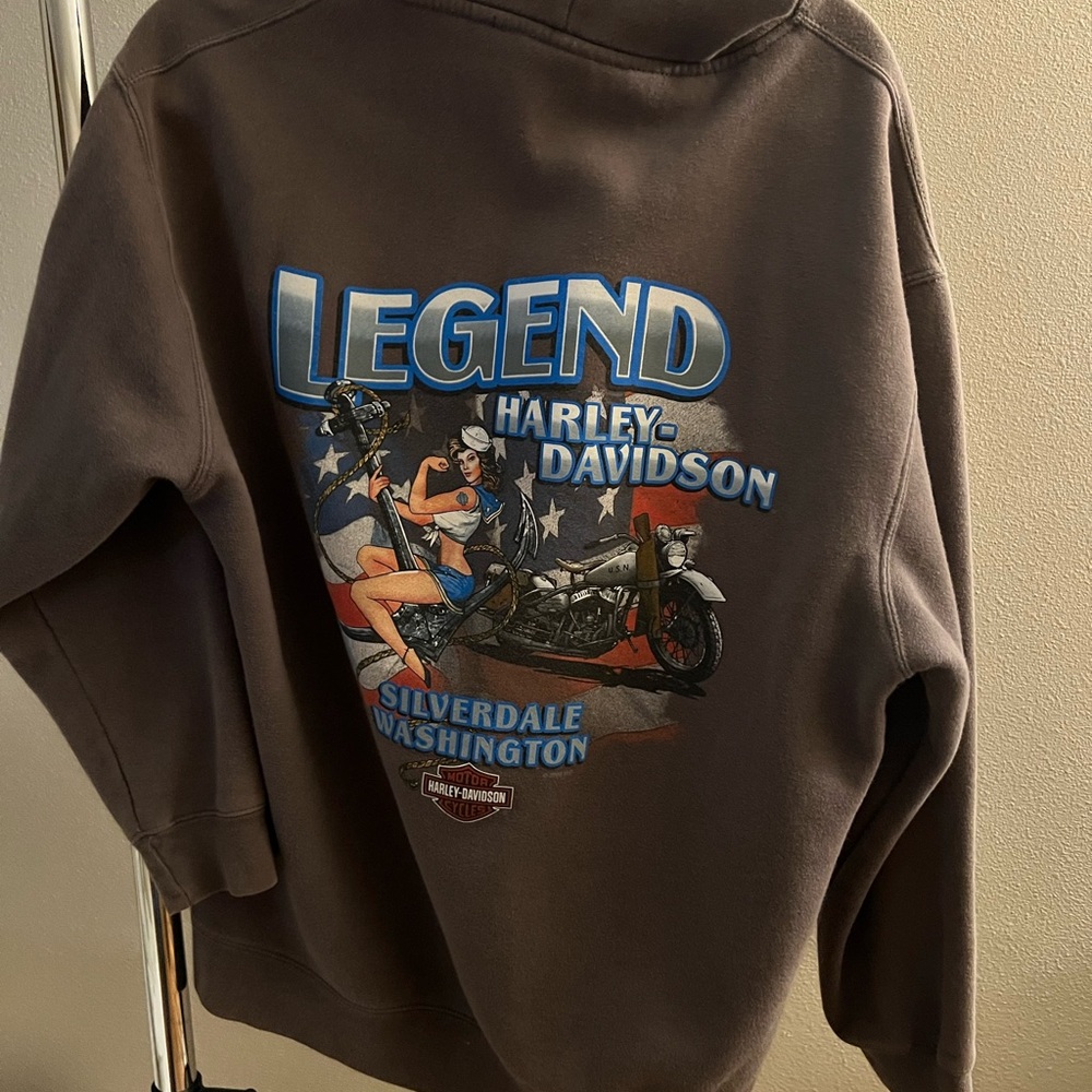 Men’s large Harley Davidson gray sweatshirt